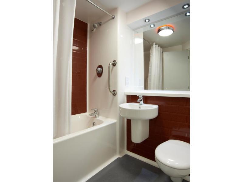 Travelodge Sunderland High Street West מראה חיצוני תמונה